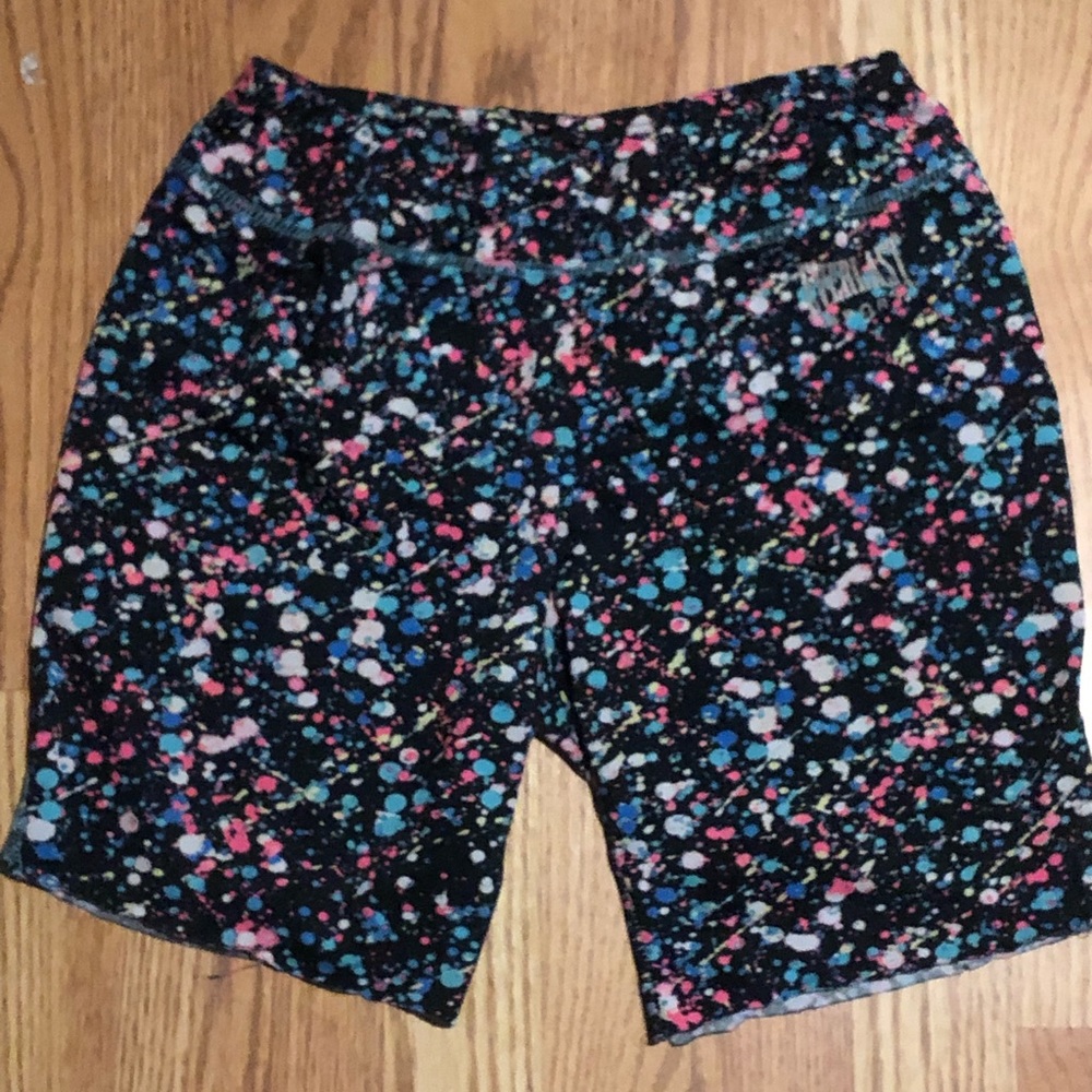 Everlast sport shorts for kids. Size XL